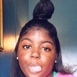 Meet your Posher, Armani